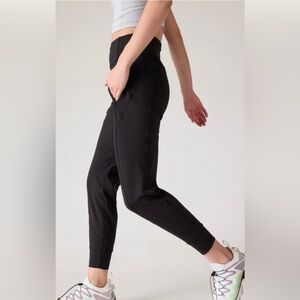 Athleta Women’s Black Rainer Jogger
Size XXS